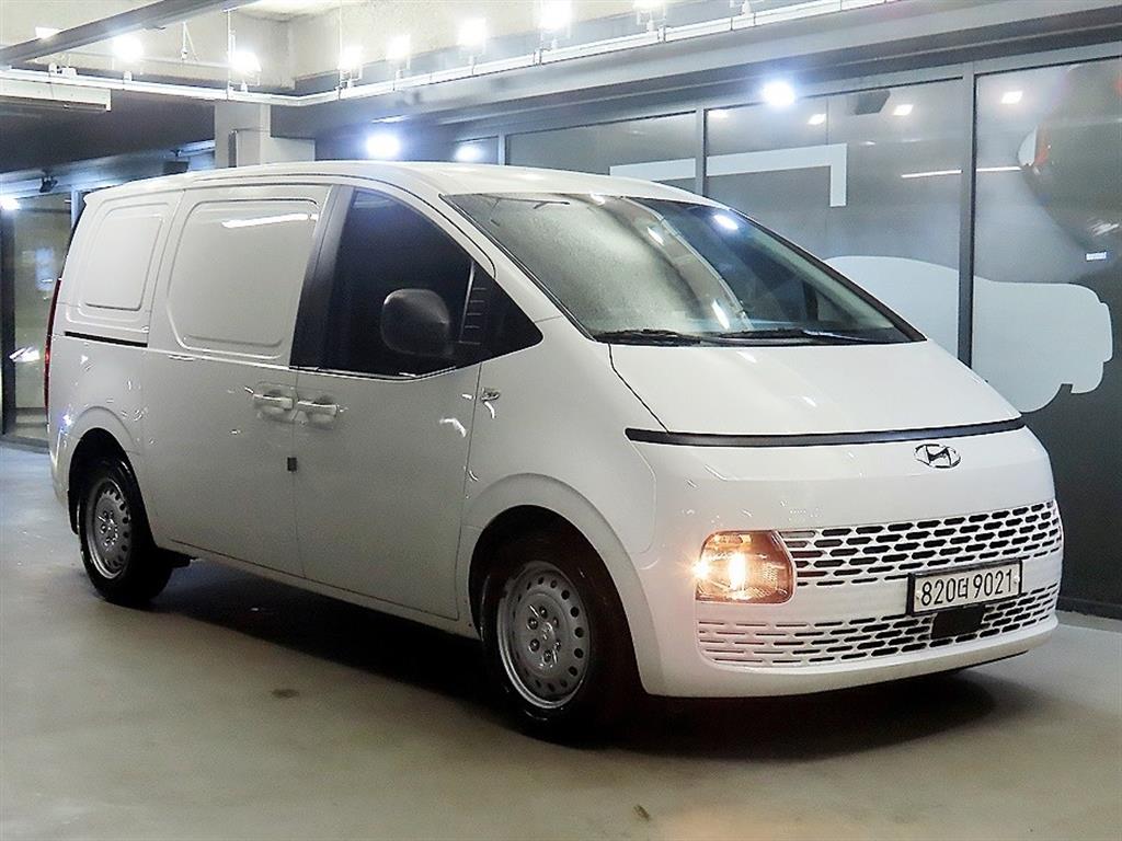 HYUNDAI Staria 2022 Blanco - Importación desde Corea - HF Imports Iquique - Foto 1