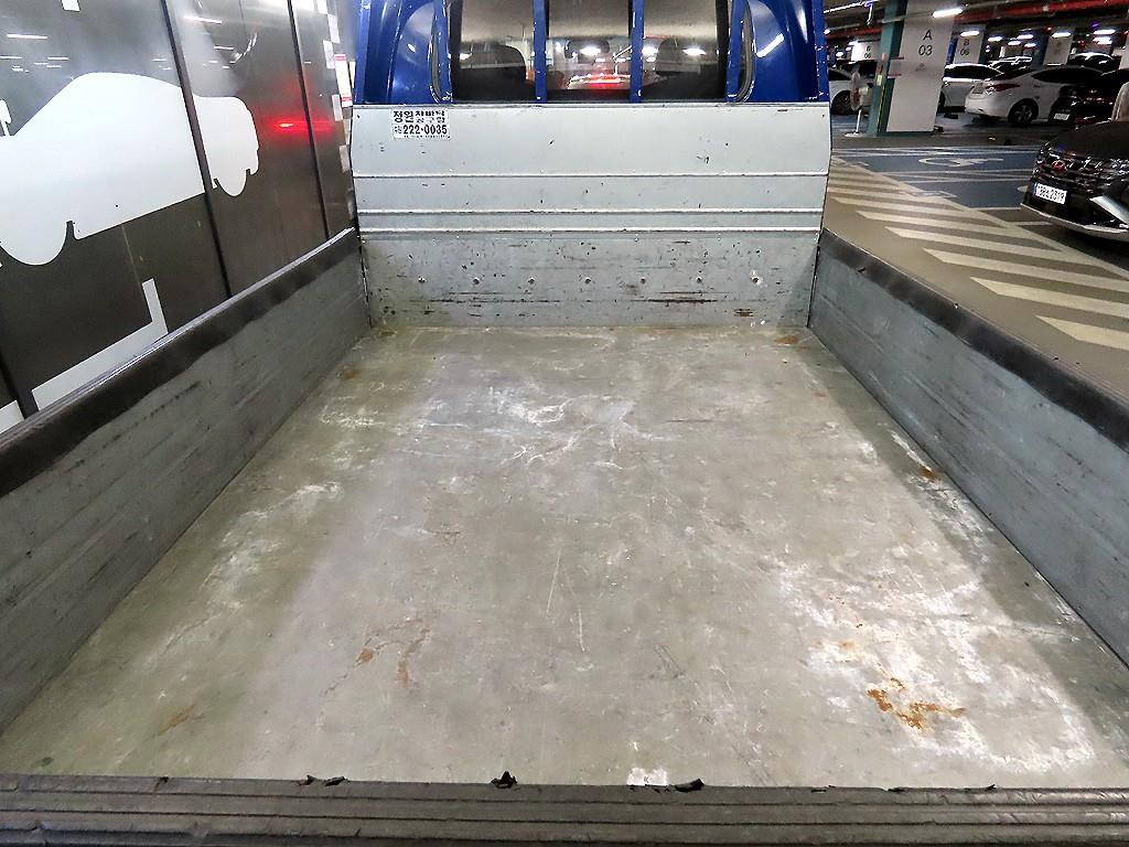 Small Truck Cargo (small) - Vista 6