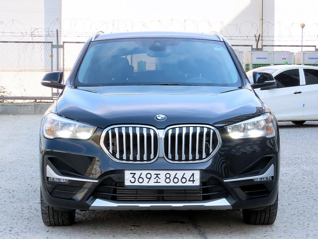 BMW X1 2022 Negro - Importación desde Corea - HF Imports Iquique - Foto 1