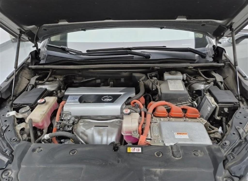 Lexus NX - Vista 5