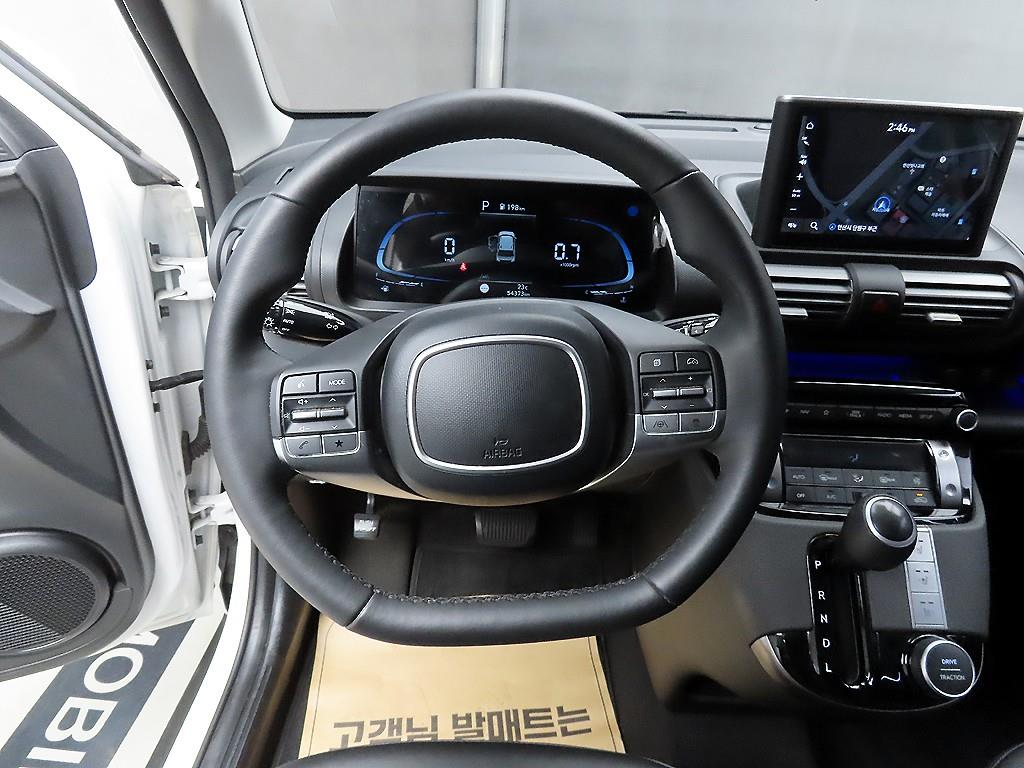HYUNDAI Casper - Vista 9