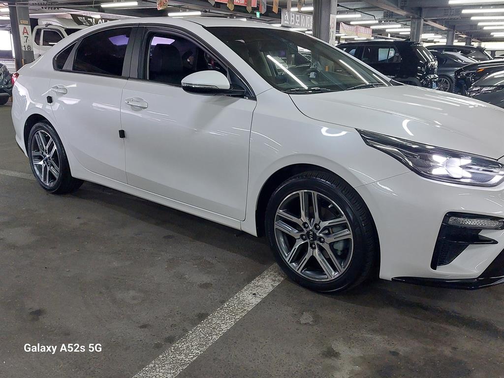 KIA K3 - Vista 5