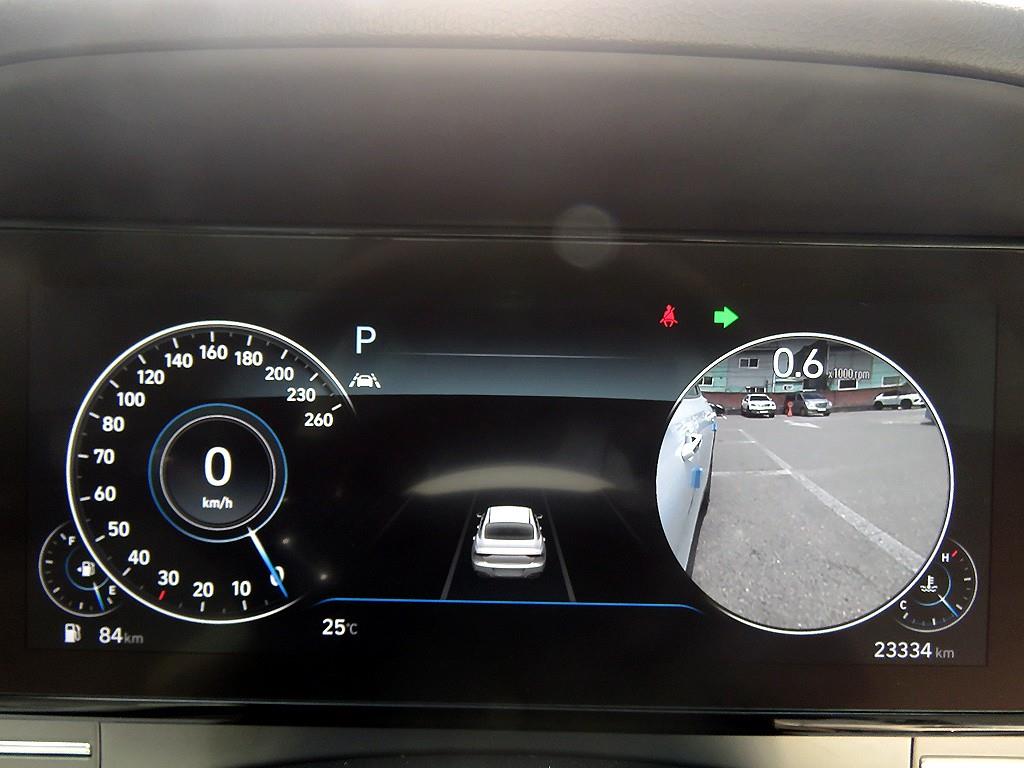 HYUNDAI Grandeur - Vista 11