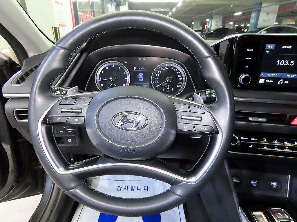 HYUNDAI Sonata - Vista 8