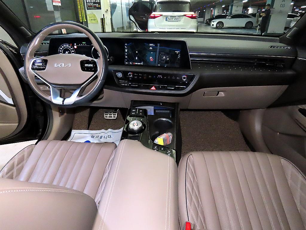 KIA K8 - Vista 10