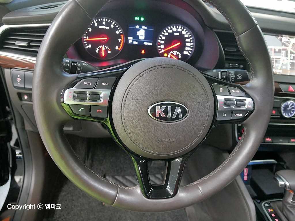 KIA K7 - Vista 7
