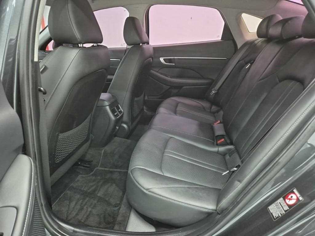 HYUNDAI Sonata - Vista 12