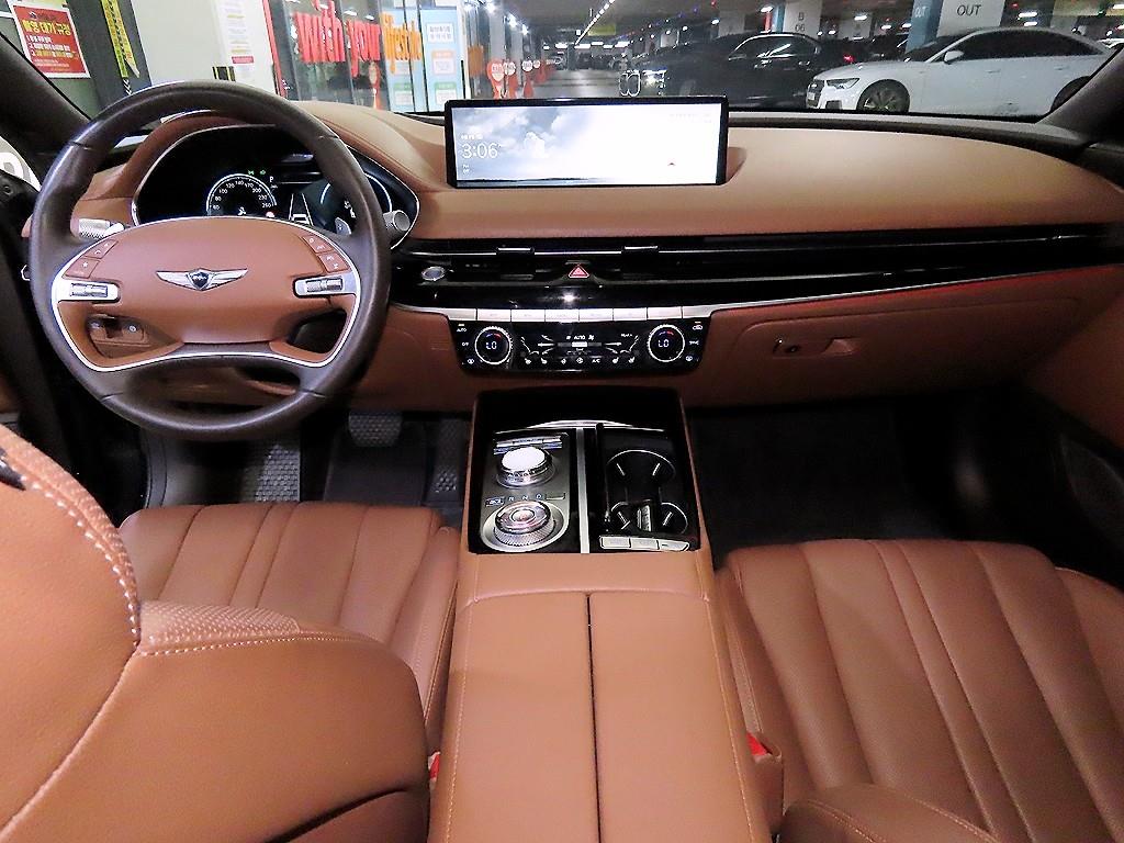 Genesis G80 - Vista 10