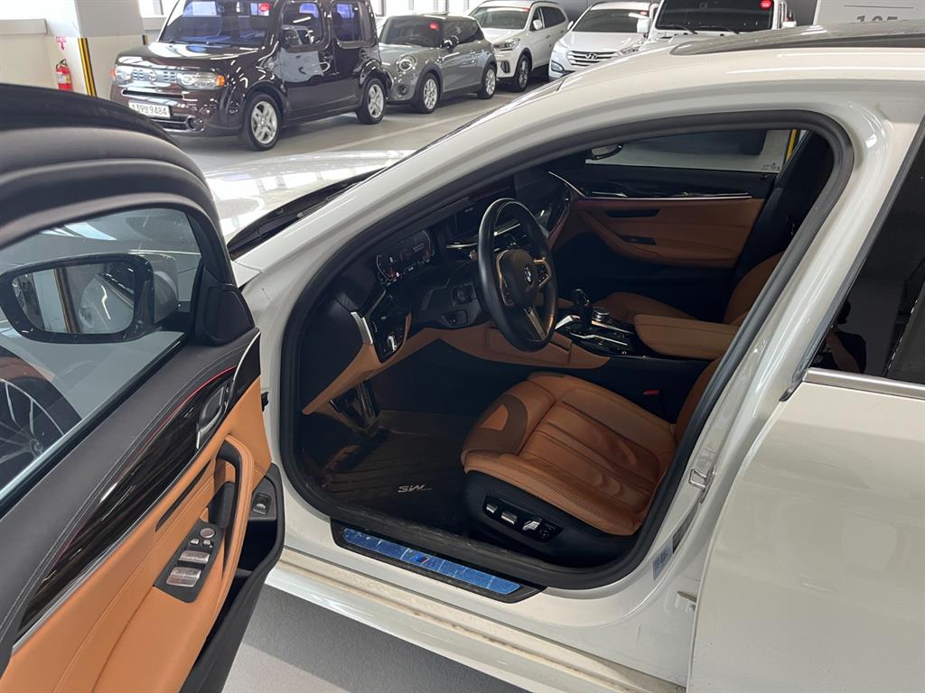 BMW 5 Series - Vista 8