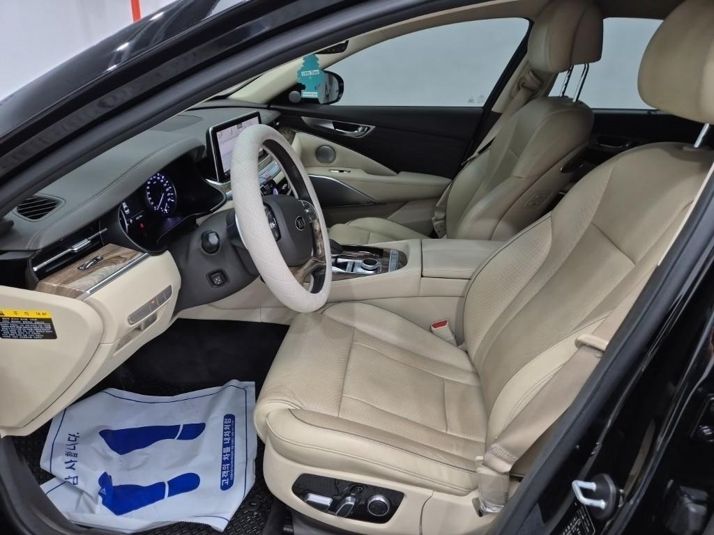 KIA K9 - Vista 11