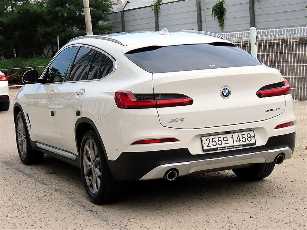 BMW X4 - Vista 3