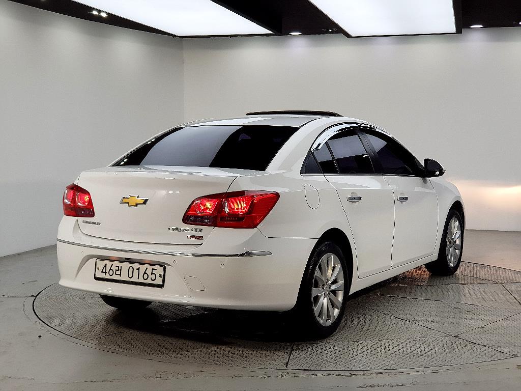 Chevrolet Cruise - Vista 4