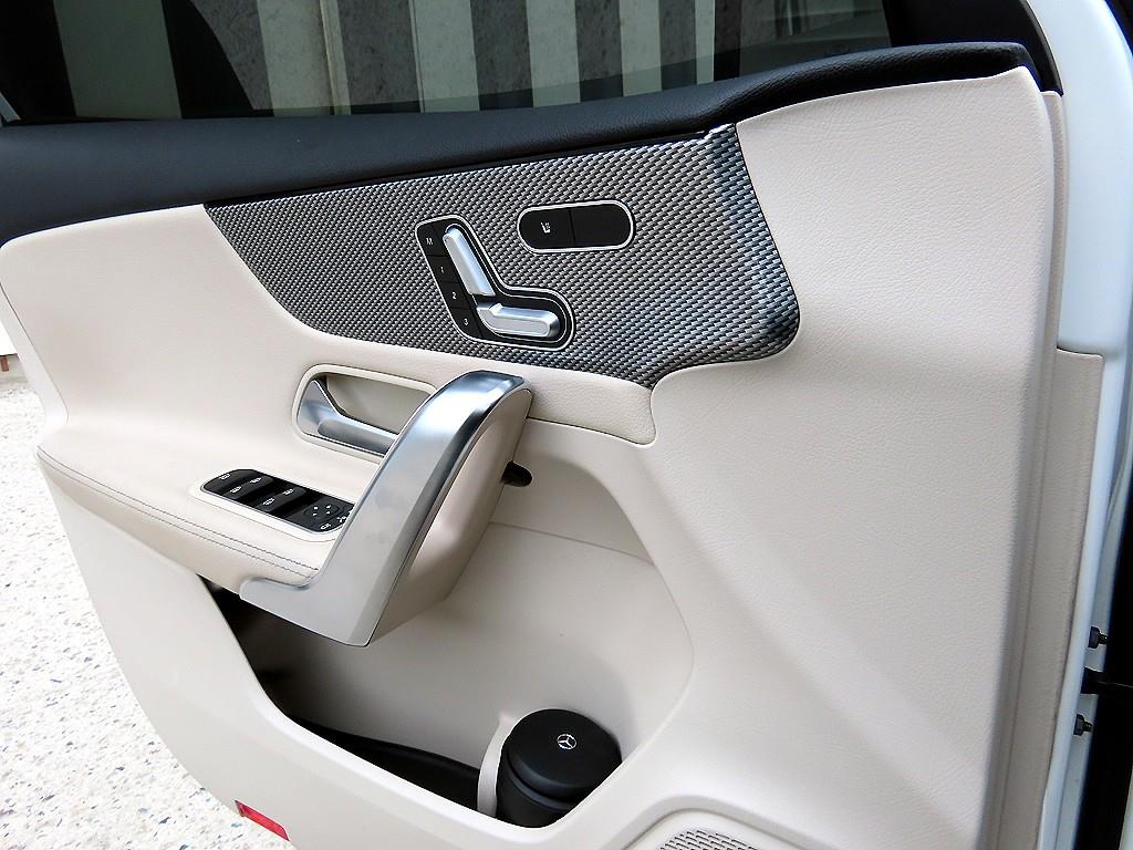 Mercedes Benz A Class - Vista 11