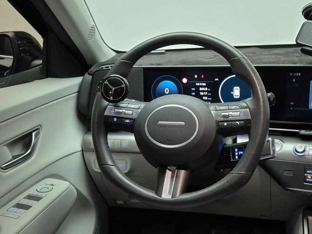 HYUNDAI Kona - Vista 9