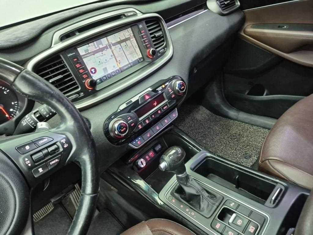 KIA Sorento - Vista 10