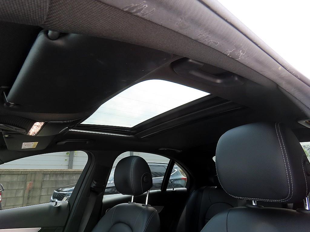 Mercedes Benz C Class 2021 Blanco - Importación desde Corea - HF Imports Iquique - Foto 18