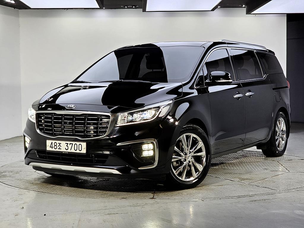 KIA Carnival 2019 Negro - Importación desde Corea - HF Imports Iquique - Foto 1