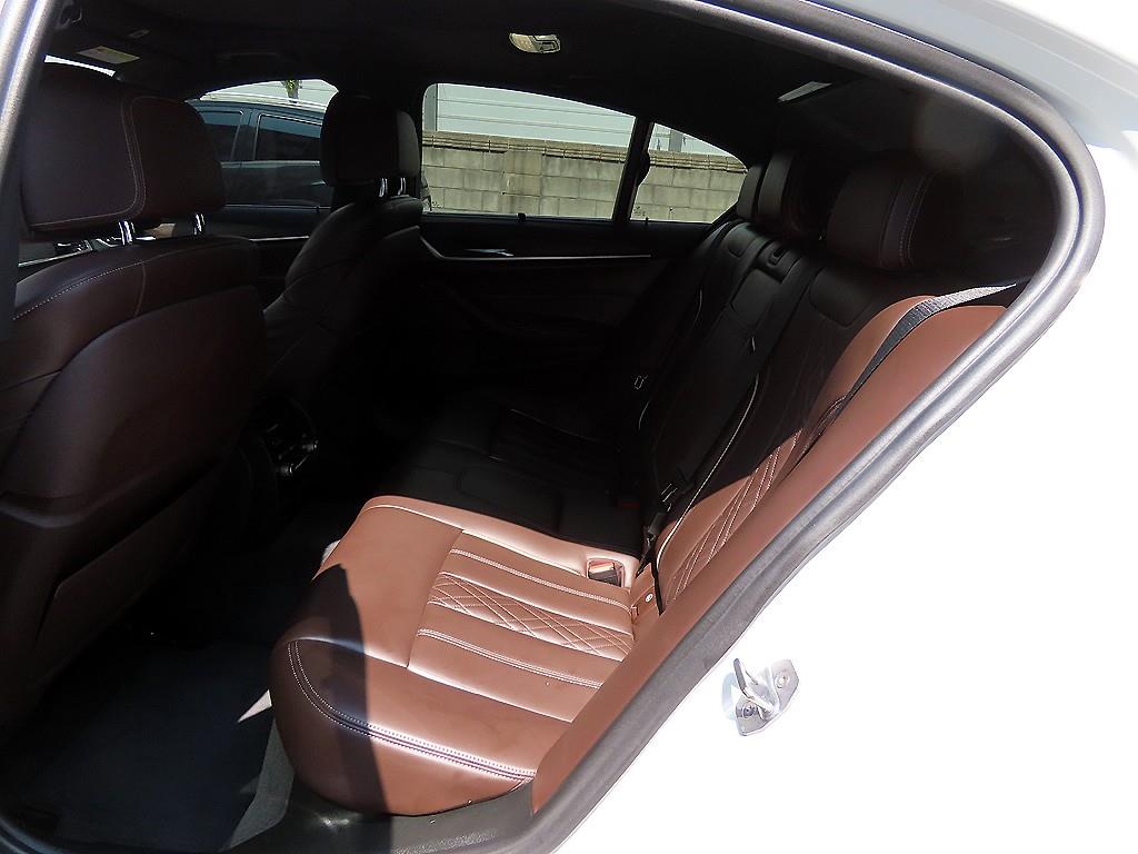 BMW 5 Series - Vista 6