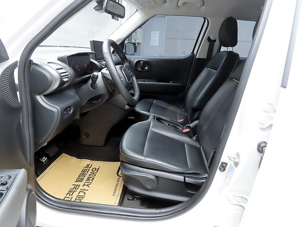 HYUNDAI Casper - Vista 5