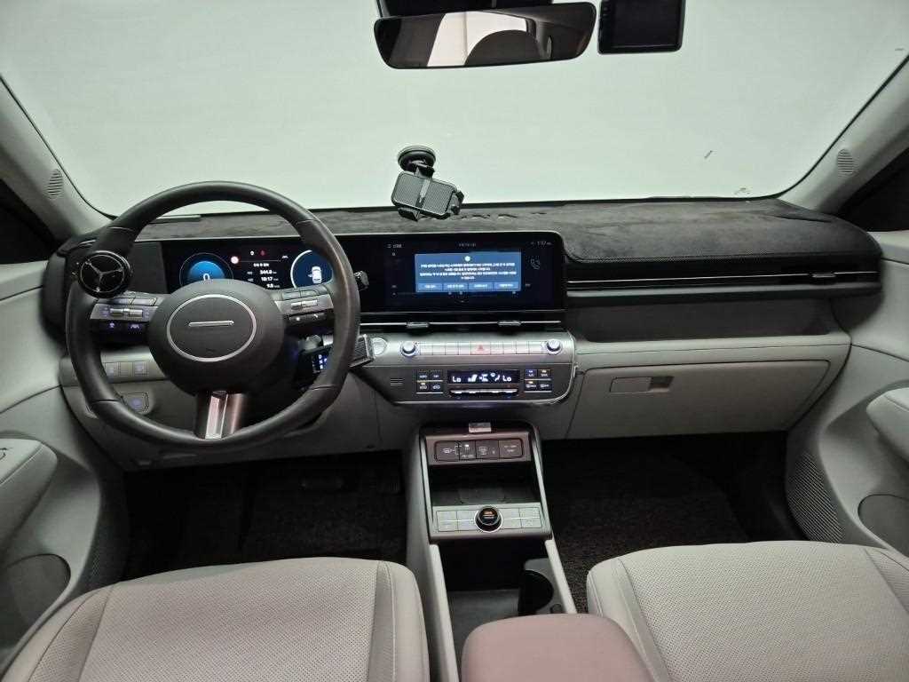 HYUNDAI Kona - Vista 7