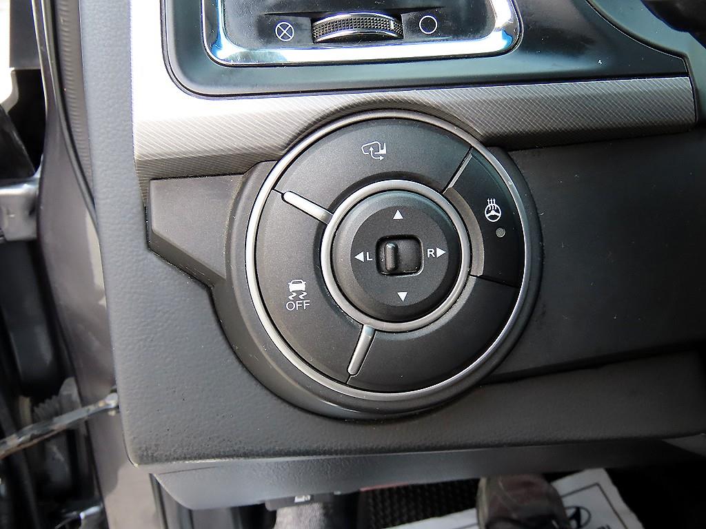 Ssangyong Korando - Vista 12