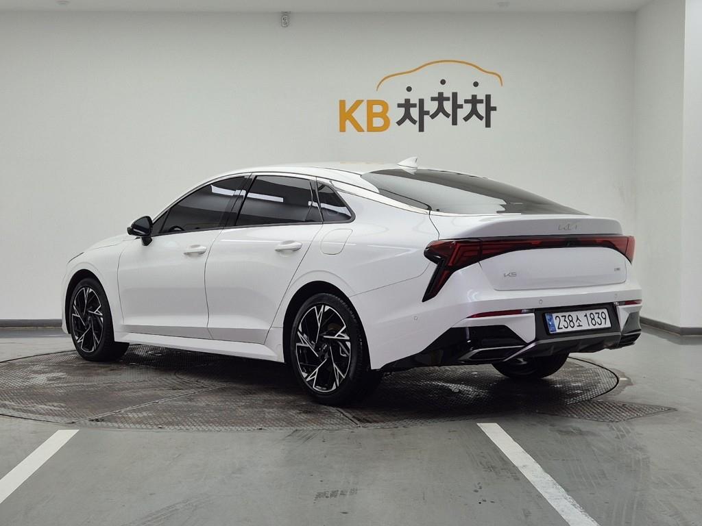 KIA K5 - Vista 3