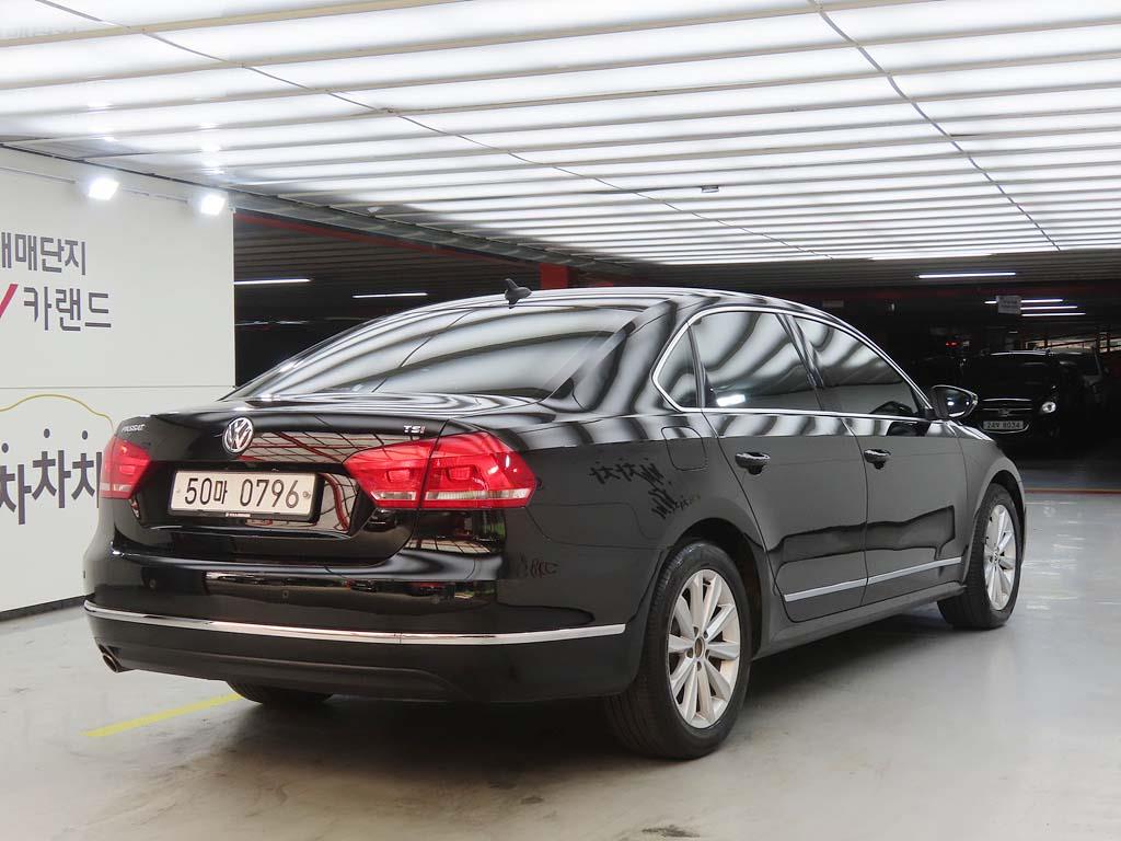 Volkswagen Passat - Vista 4