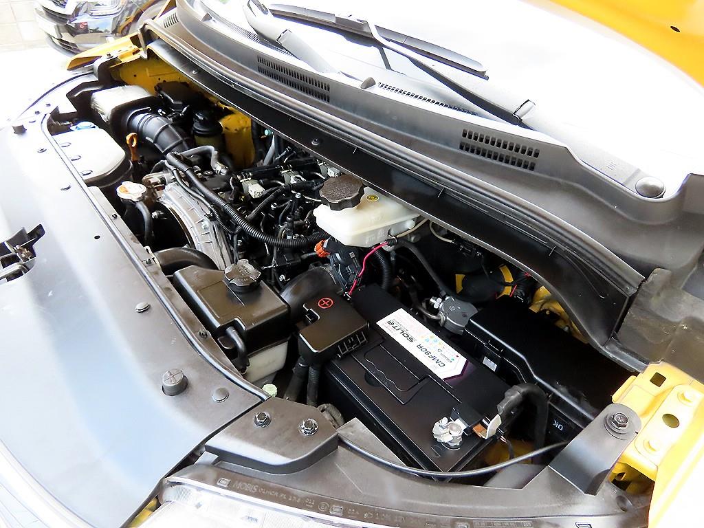 HYUNDAI Starex 2019 Amarillo - Importación desde Corea - HF Imports Iquique - Foto 19