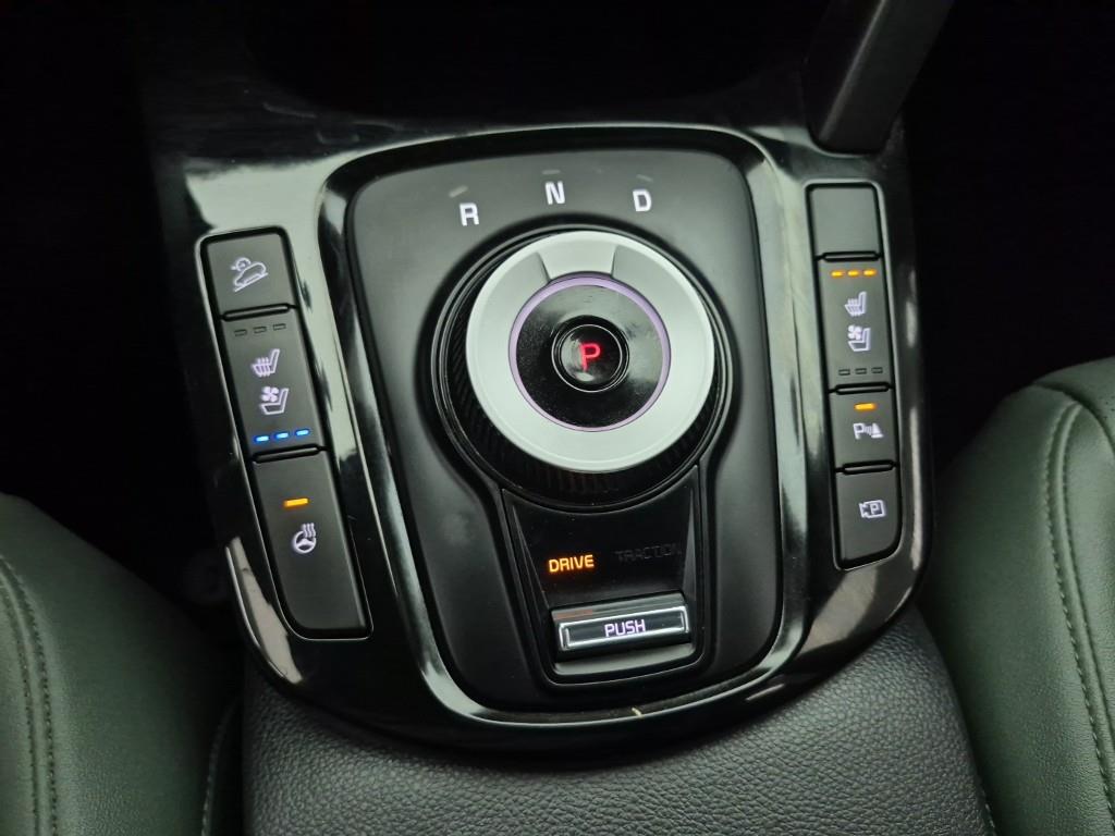 KIA Seltos - Vista 8
