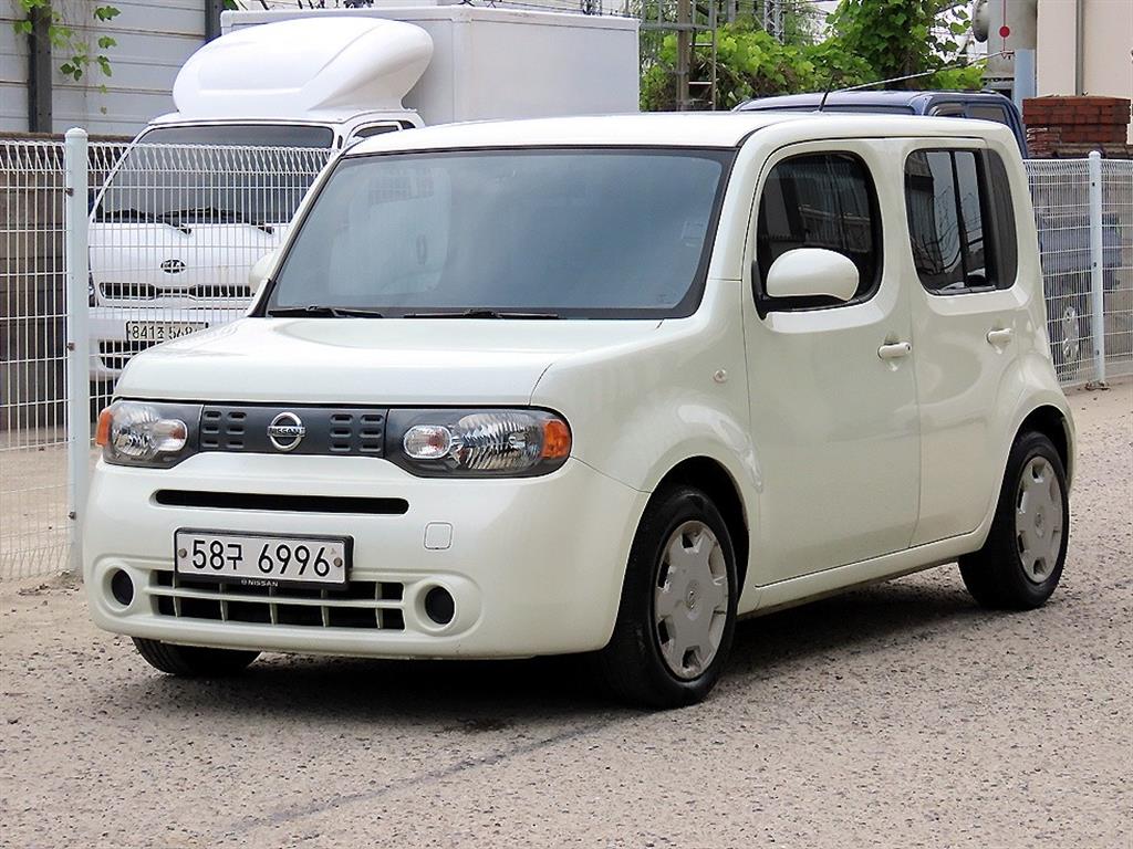 Nissan Cube - Vista 2