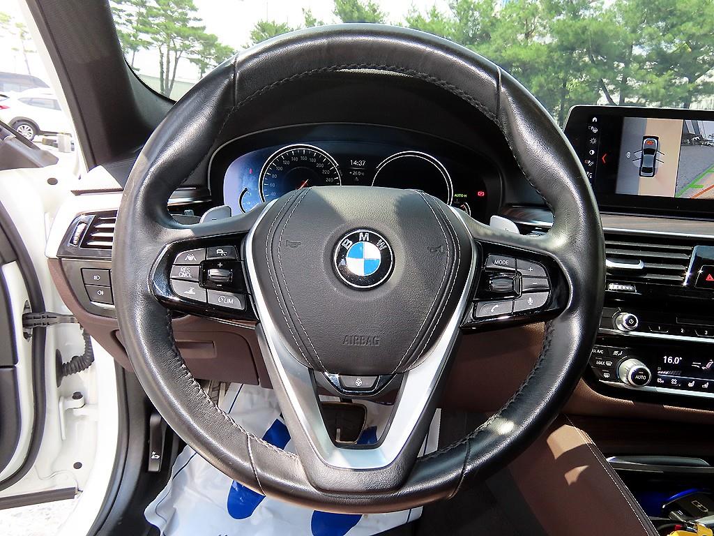 BMW 5 Series - Vista 8
