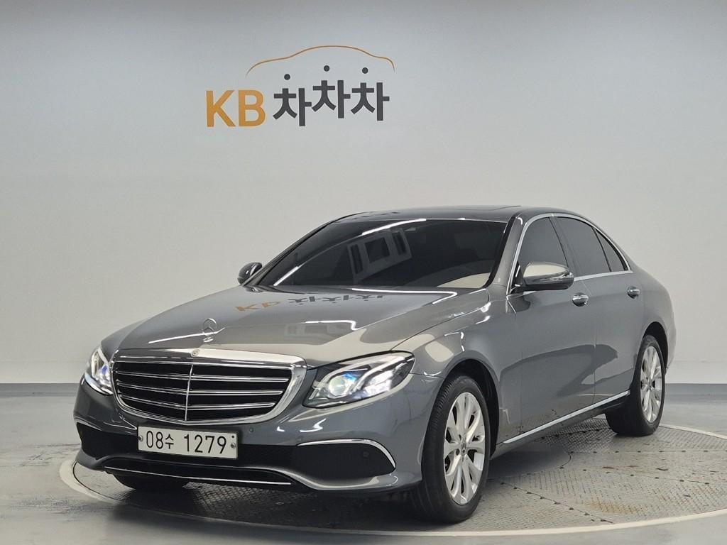 Mercedes Benz E class 2018 Gris - Importación desde Corea - HF Imports Iquique - Foto 1