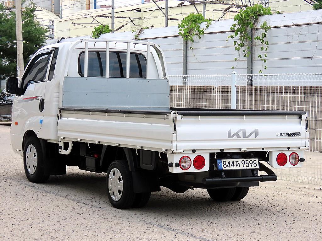 Small Truck Cargo (small) - Vista 3