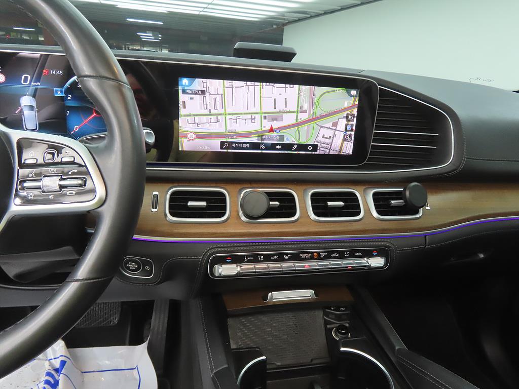 Mercedes Benz GLE Class - Vista 10