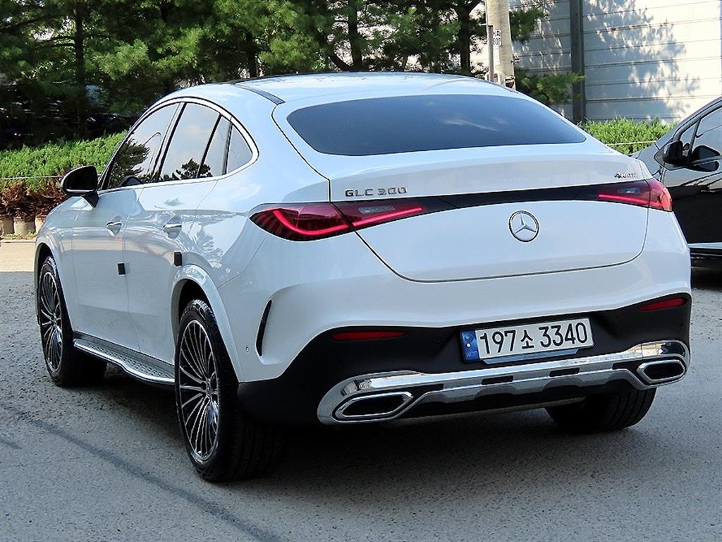 Mercedes Benz GLC Class - Vista 3