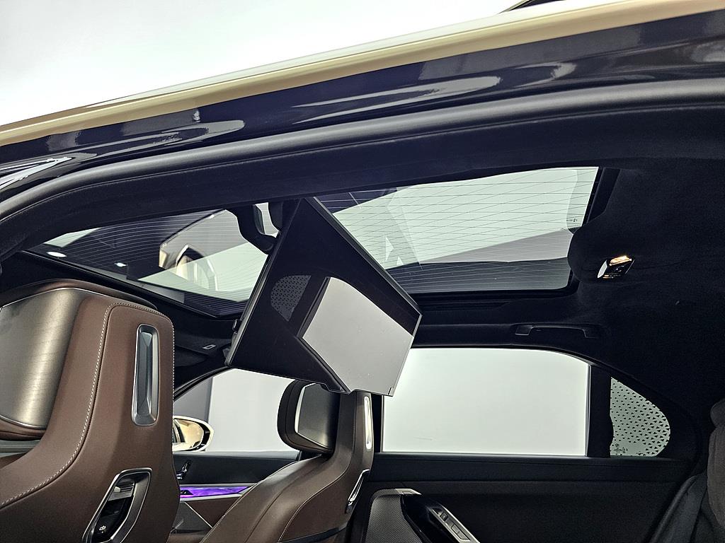 BMW 7 Series 2023 Negro - Importación desde Corea - HF Imports Iquique - Foto 13