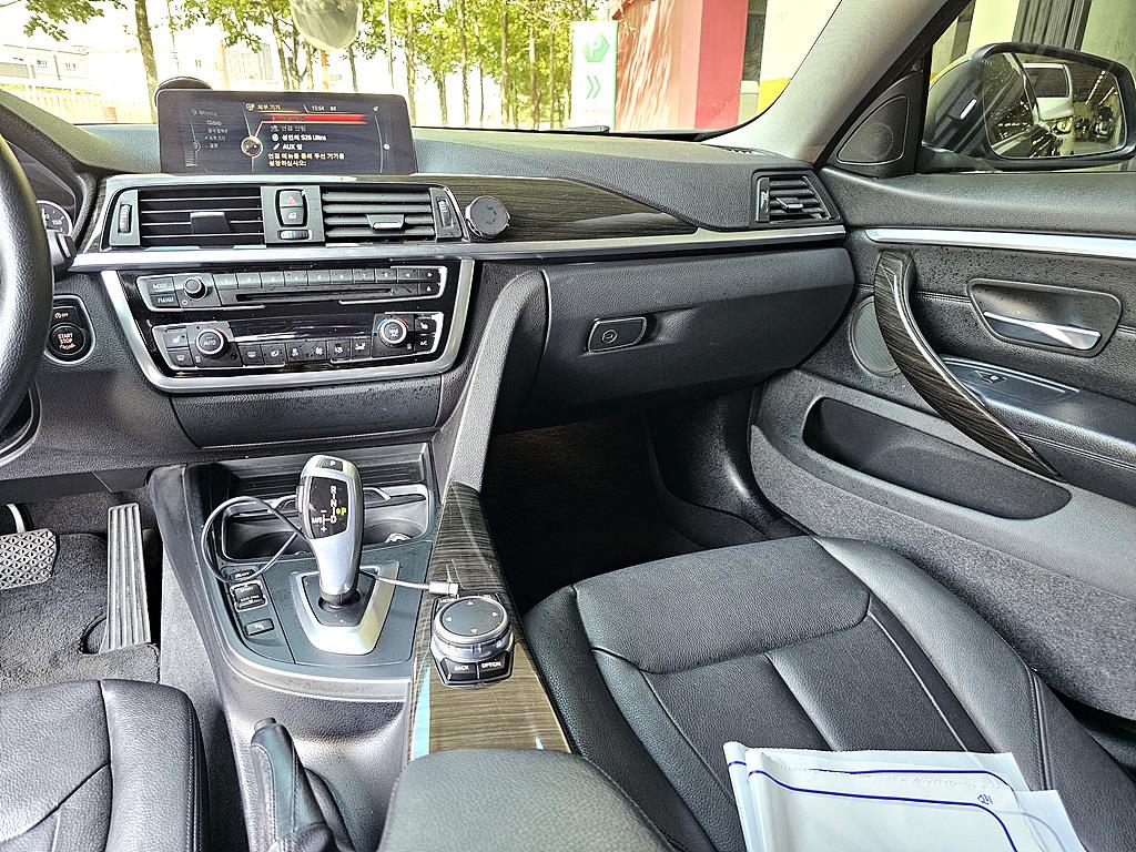 BMW 4 Series - Vista 10