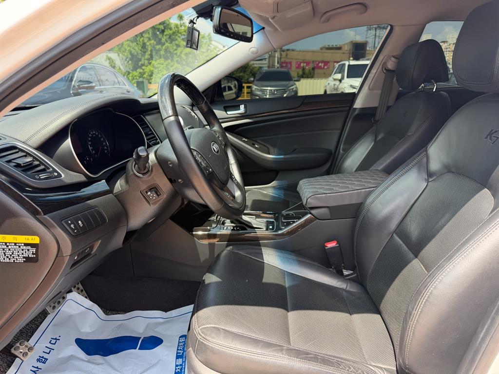 KIA K7 - Vista 10