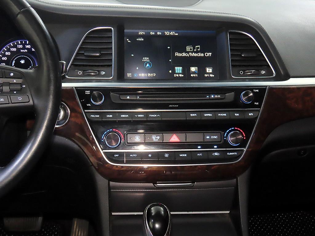 HYUNDAI Aslan - Vista 11