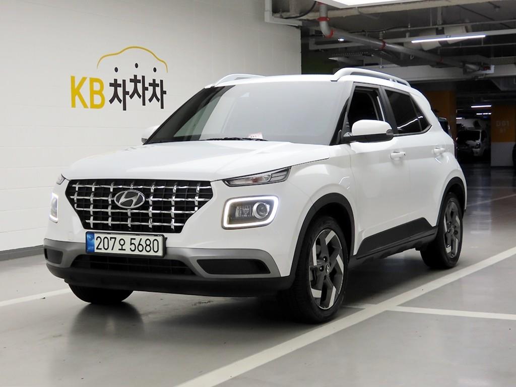 HYUNDAI Venue - Vista 2