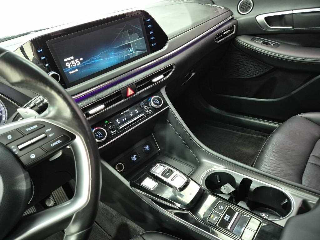 HYUNDAI Sonata - Vista 10