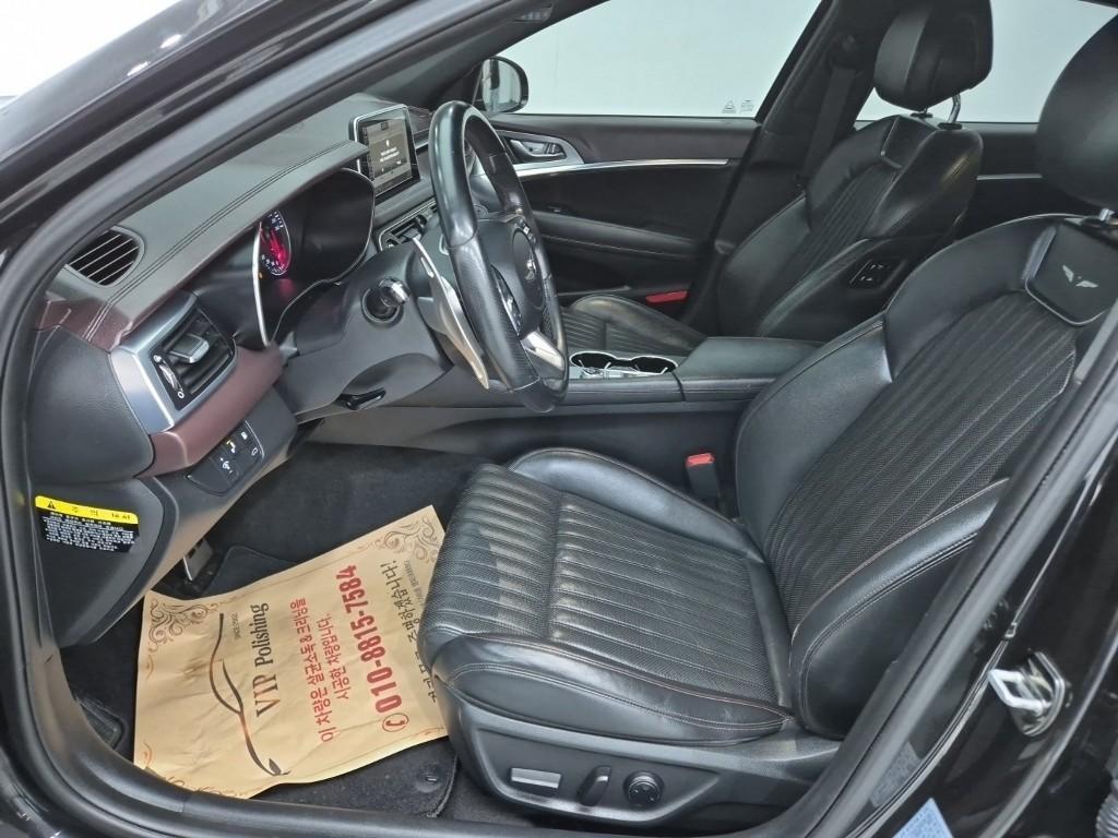 Genesis G70 - Vista 11