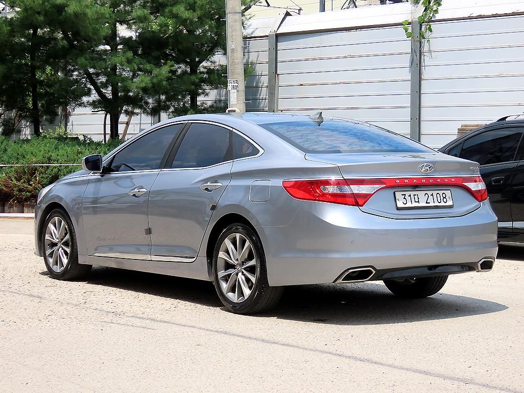 HYUNDAI Grandeur - Vista 3