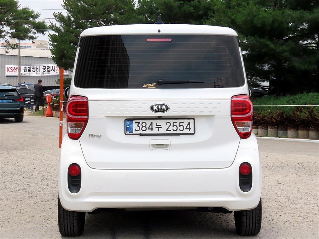 KIA Ray - Vista 4