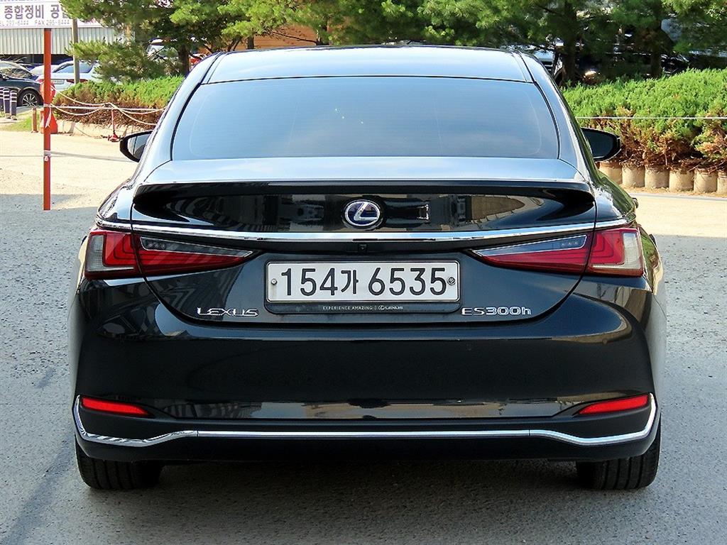 Lexus ES - Vista 4