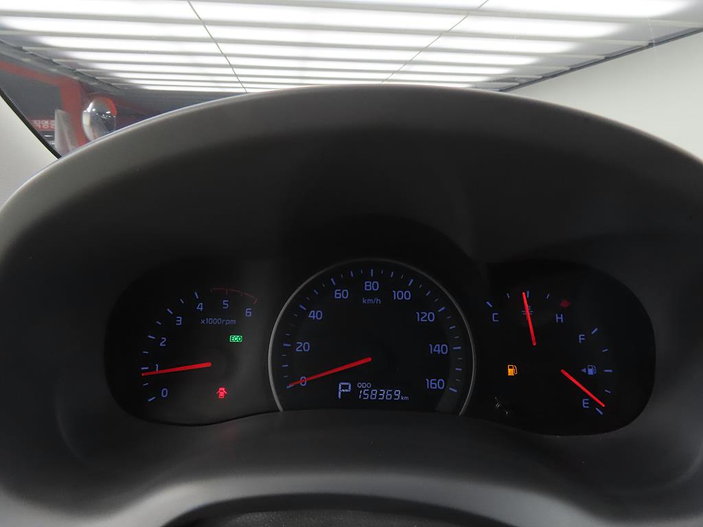 KIA Carnival - Vista 10