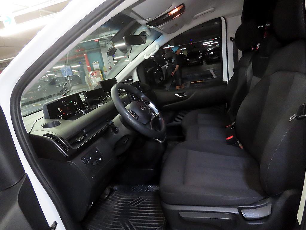 HYUNDAI Staria - Vista 6
