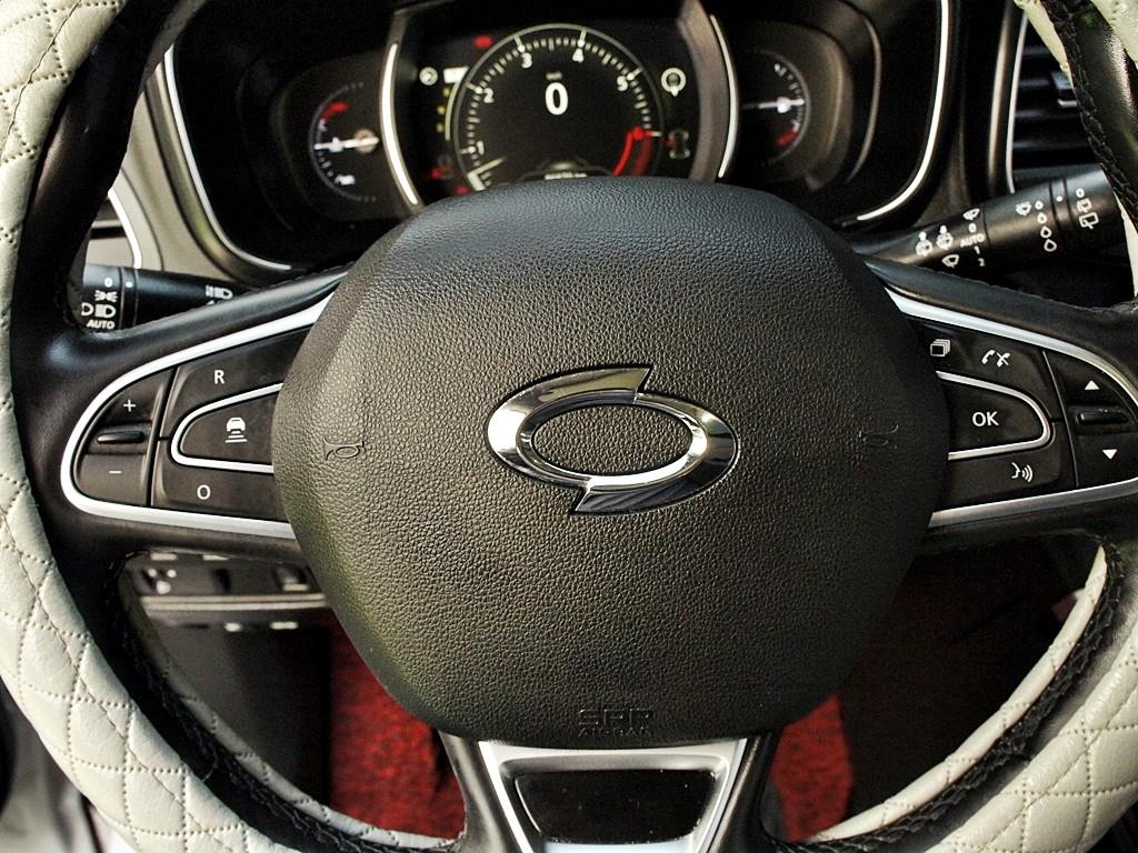 SAMSUNG QM6 2022 Blanco - Importación desde Corea - HF Imports Iquique - Foto 8