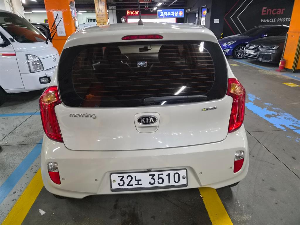 KIA Morning - Vista 3