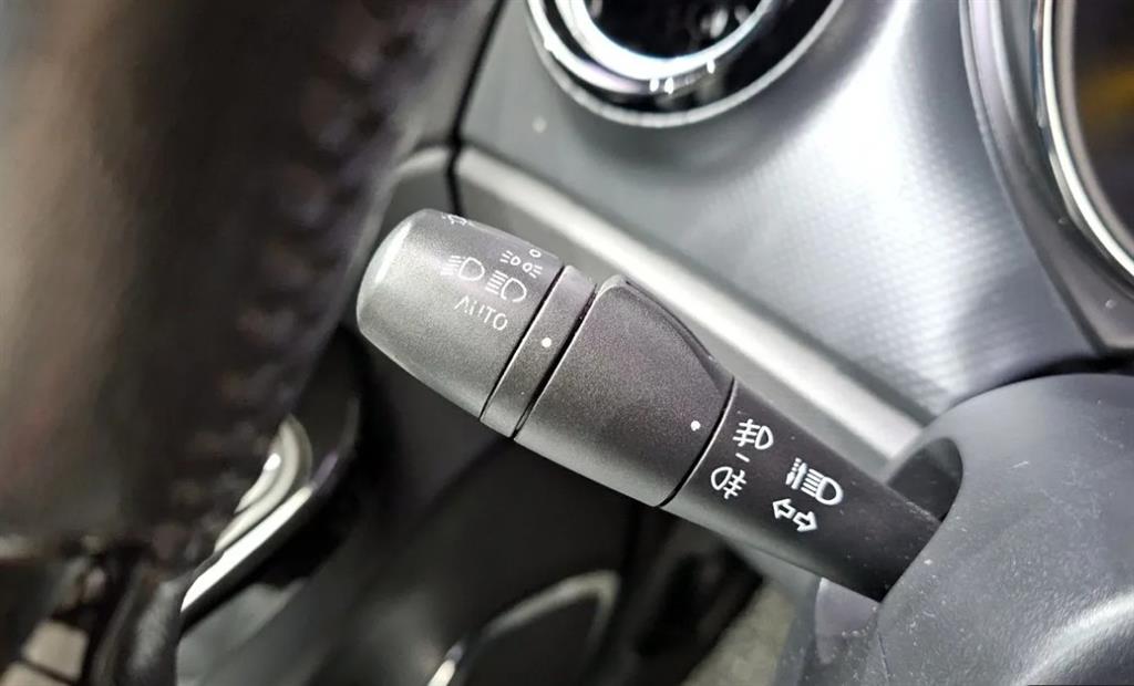 SAMSUNG QM3 2014 Blanco - Importación desde Corea - HF Imports Iquique - Foto 18